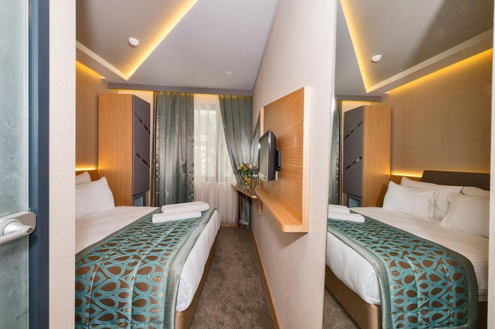 Hotel Genova Istanbul Exteriör bild